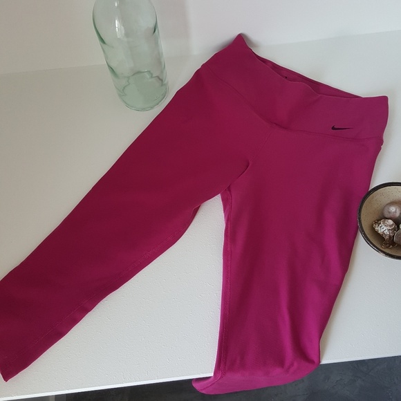 Nike Legend Workout Capris - Picture 8 of 8